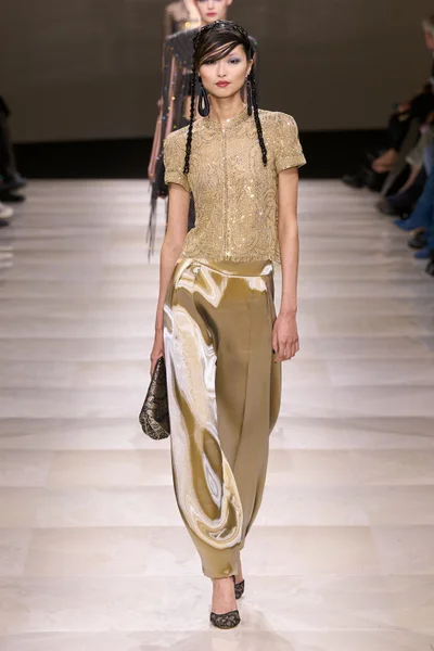 Look 60